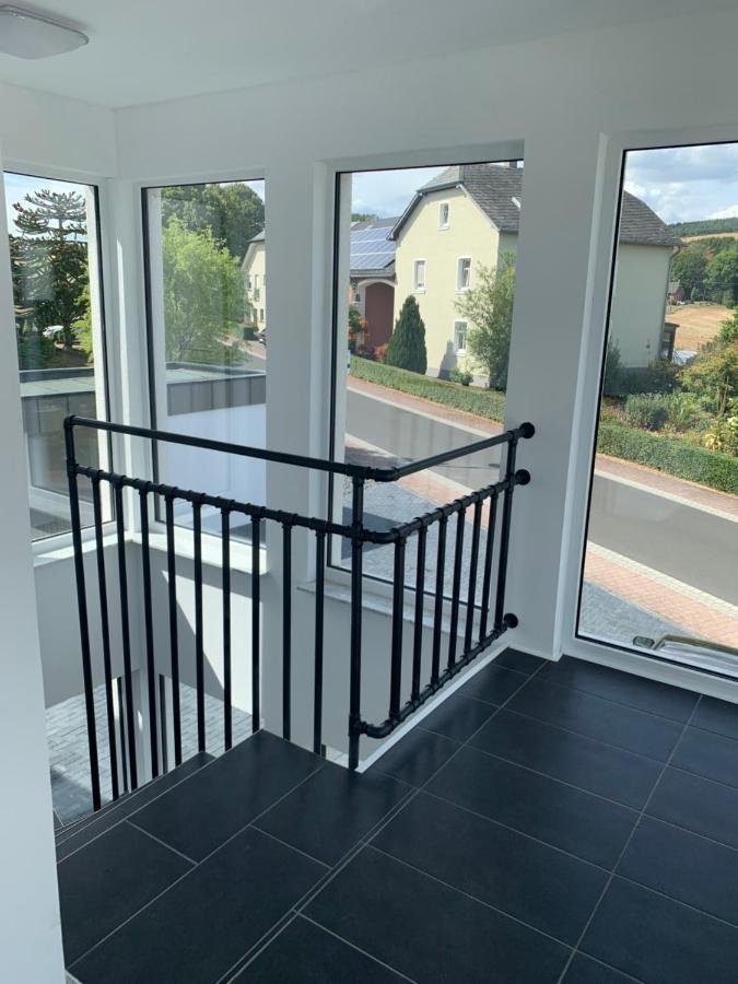 Eifel24, Neues Und Barrierefreies Appartement Mit Terrasse Schwirzheim Εξωτερικό φωτογραφία
